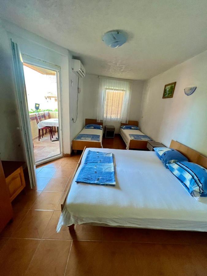 Apartments Vila Fata أولتْسي المظهر الخارجي الصورة