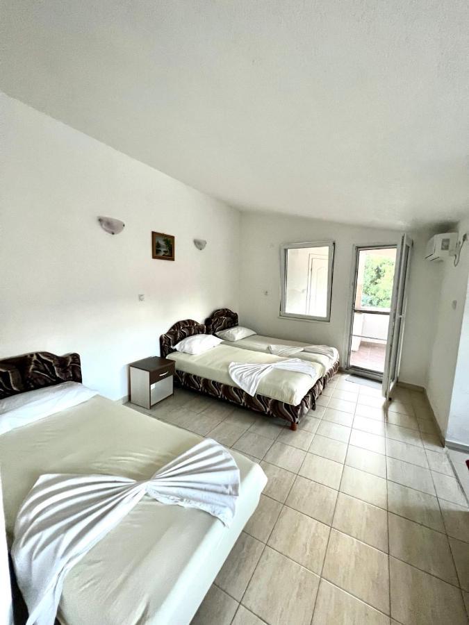 Apartments Vila Fata أولتْسي المظهر الخارجي الصورة